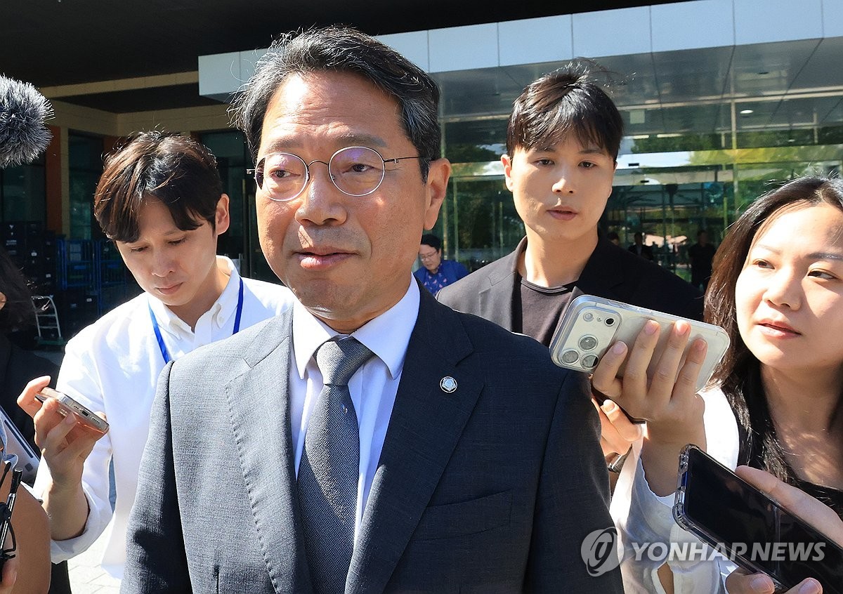  국정동력 우려 속 金사퇴로 숨돌린 靑…인사실패 비판은 부담 